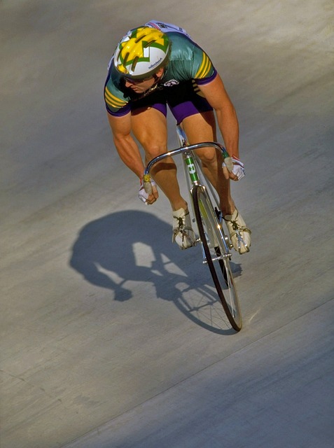 足球联赛中 足球联赛中